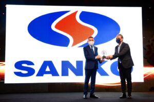 SANKO HOLDİNG’E ‘TÜRKİYE’NİN İHRACATA DEĞER KATAN MARKA’ ÖDÜLÜ