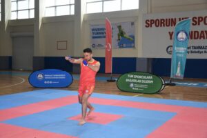 ŞAHİNBEY BELEDİYESİ’NDEN ‘UYUŞTURUCUYA KARŞI GARDINI AL’ ETKİNLİĞİ