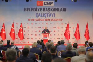 CHP Genel Başkanı Kılıçdaroğlu : Parti içinde Birbiriyle kavga eden ve birbirini yiyenleri kapının önüne koyacağım