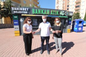 ŞAHİNBEY BELEDİYESİ ÇEVRE DOSTLARINI ALTIN İLE ÖDÜLLENDİRİYOR