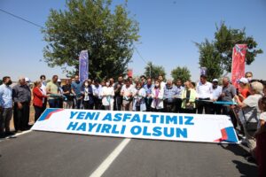 FATMA ŞAHİN’DEN YOL İSTEDİK OTOBAN YAPTI