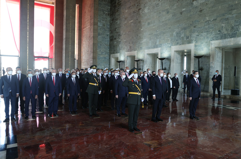 30 Ağustos Zafer Bayramı: Cumhurbaşkanı Erdoğan, Anıtkabir’de düzenlenen törene katıldı