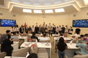 ŞAHİNBEY’E MEKTUP İLE GAZİANTEP VE ANTEP HARBİ TEMALI RAP YARIŞMALARINDA DERECE ALANLAR ÖDÜLLERİNE KAVUŞTU