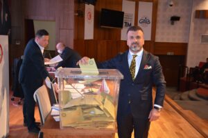 HUBUBAT BAKLİYAT İHRACATÇILARINDA YENİ BAŞKAN CELAL KADOOĞLU￼