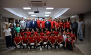 DÜNYA KUPASINDA FAS’A SEVİNEN TAYFA GAZİANTEP FK DAKİ ÇÖKÜŞÜ NEDEN GÖRMEZDEN GELİR(Köşe Yazısı-Halil Eyyupoğlu)