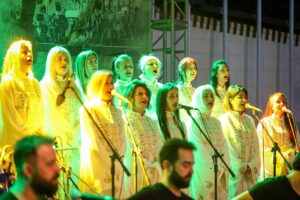 ANTAKYA MEDENİYETLER KOROSU, BİRLİK VE KARDEŞLİK İÇİN SÖYLEDİ