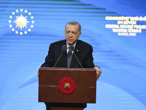 ERDOĞAN:6,5 MİLYON YAPIYI İÇEREN, TARİHİMİZİN EN BÜYÜK KENTSEL DÖNÜŞÜMÜNÜ BAŞLATTIK(Video haber Halil Eyyupoğlu)