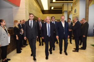 ÜNVERDİ “ZOR BİR YILDA GAZİ ŞEHRİMİZ EN YÜKSEK İHRACATA ULAŞTI”