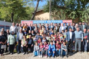 ŞAHİNBEY BELEDİYESİ’NİN BUĞDAY-ARPA VE GÜBRE DESTEĞİ SON HIZLA  DEVAM EDİYOR