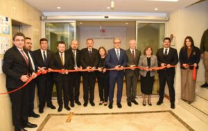 <strong>TÜRKİYE’DE BİR İLK: “SAVUNMA SANAYİİ BAŞKANLIĞI GAZİANTEP TEMSİLCİLİĞİ” GSO’DA AÇILDI</strong>