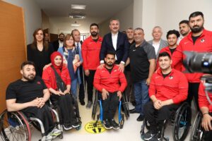 BÜYÜKŞEHİR, ENGELLİLER HAFTASI’NDA 659 ADET MEDİKAL MALZEME DAĞITTI