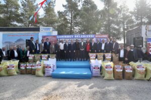 ŞAHİNBEY BELEDİYESİ’NDEN ÇİFTÇİLERE 10.000 KAMYONLUK DESTEK( Video Haber-Halil Eyyupoğlu)