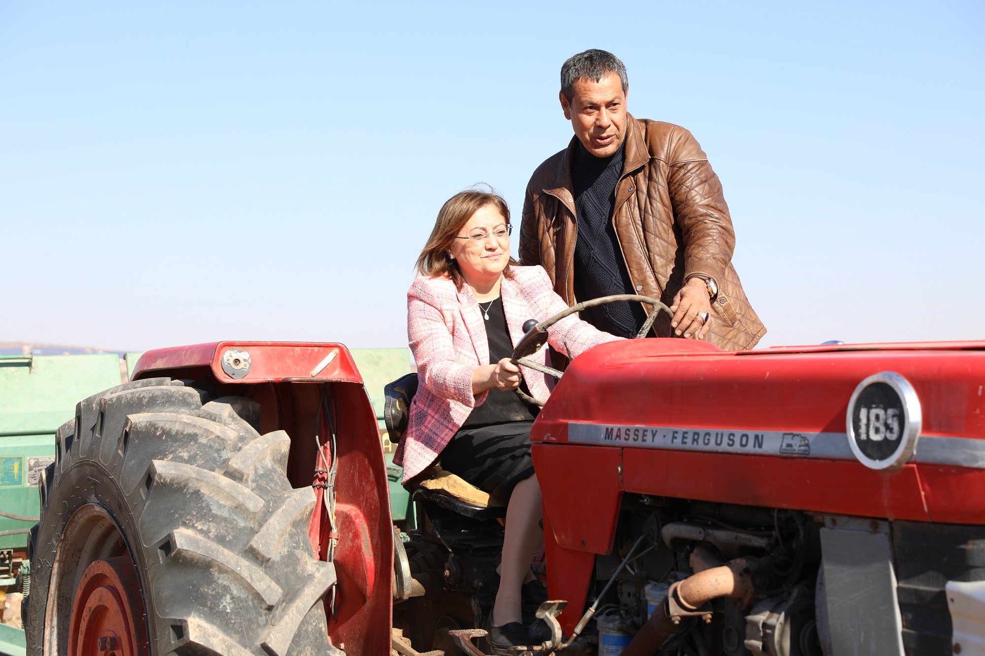 BÜYÜKŞEHİR’DEN ÇİFTÇİYE BİR DESTEK DAHA( Video Haber- Halil Eyyupoğlu)