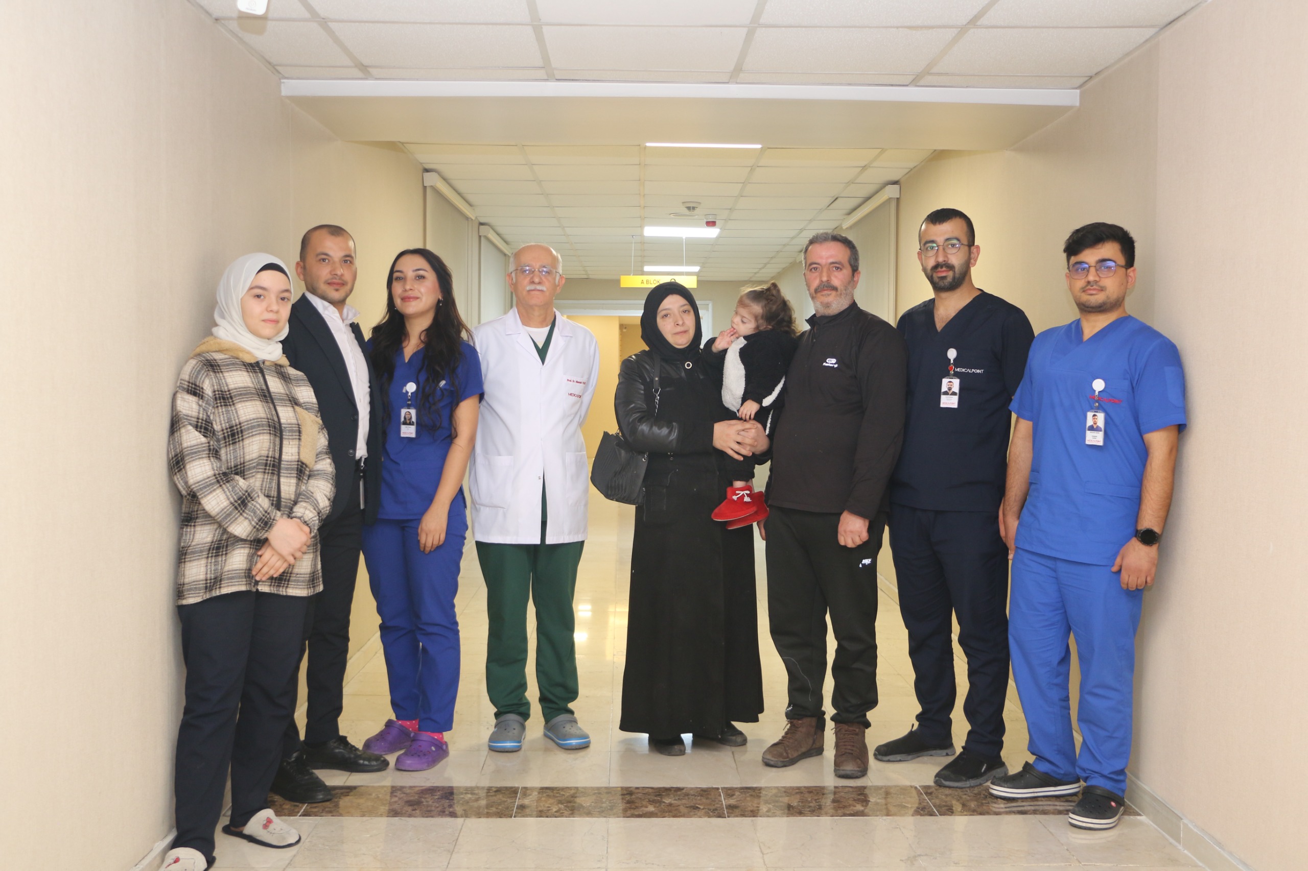 3 YAŞINDAKİ ESİL, MEDICAL POINT’TE SOLUNUM CİHAZINDAN KURTULDU