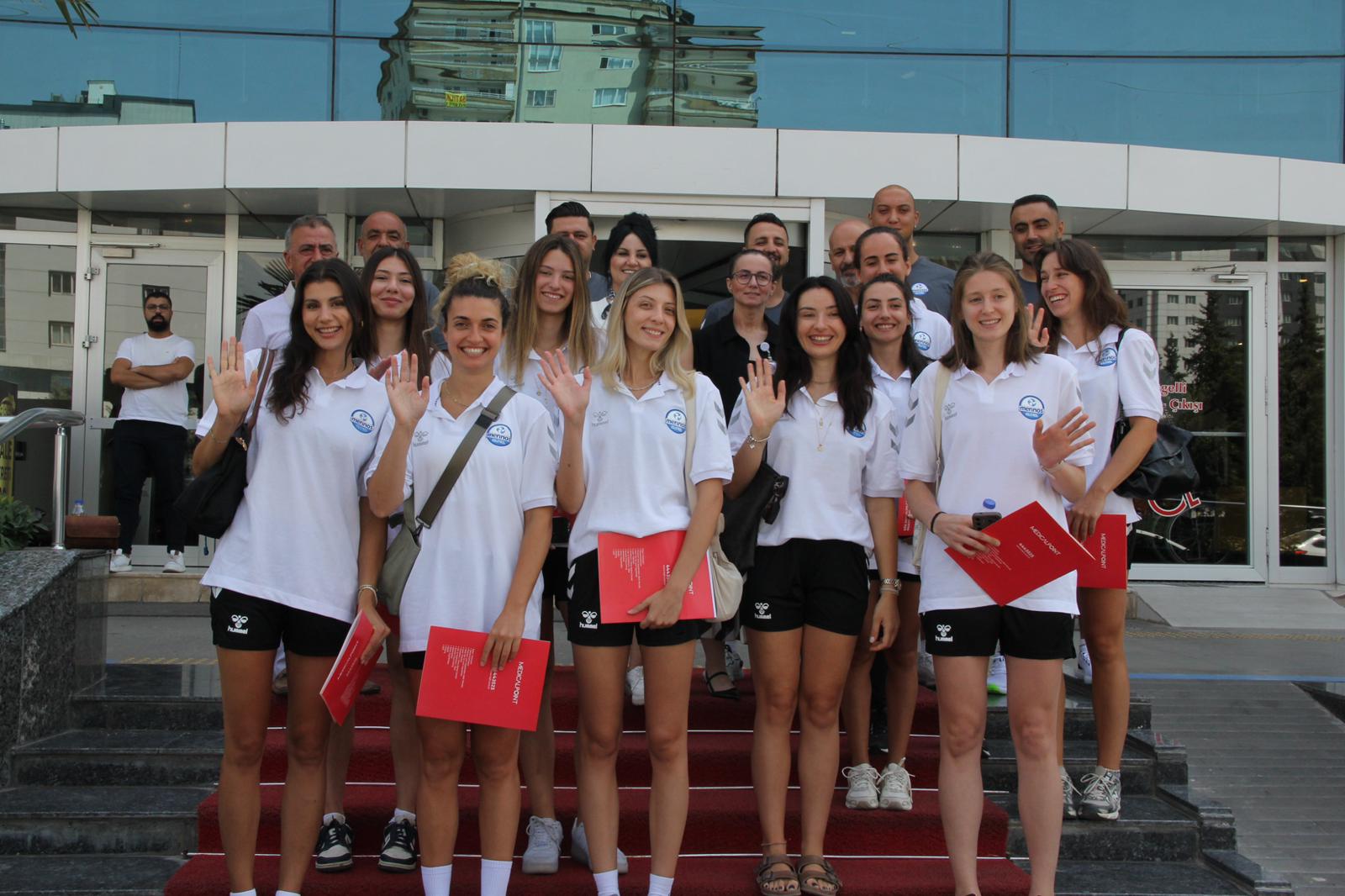 MERİNOS A TAKIMI’NIN SAĞLIĞI MEDİCAL POİNT’E EMANET