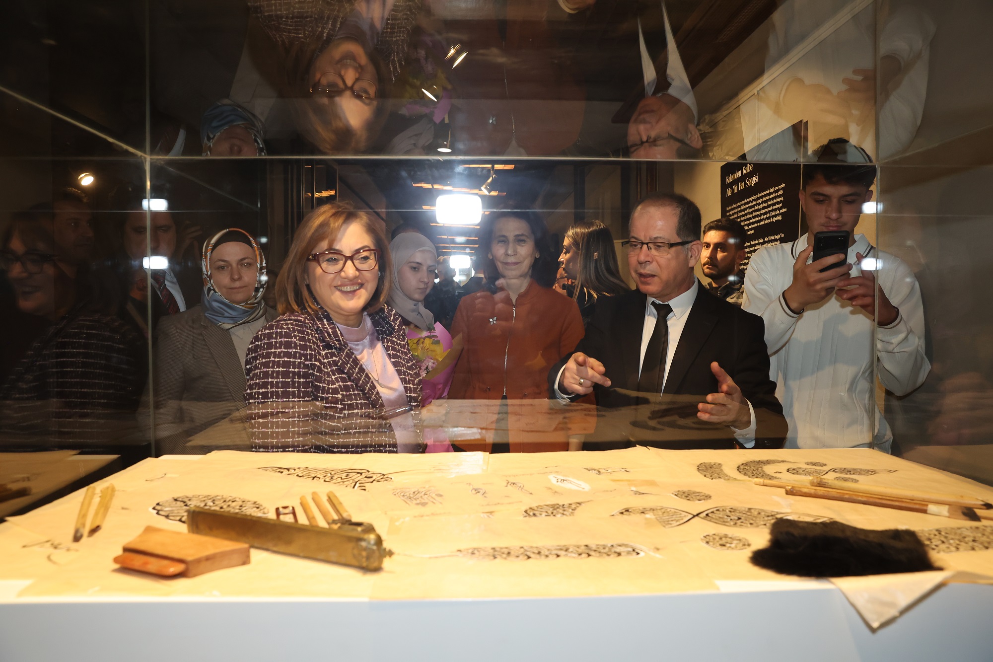 AİLE TEMALI AYET VE HADİSLER SANATLA BULUŞTU