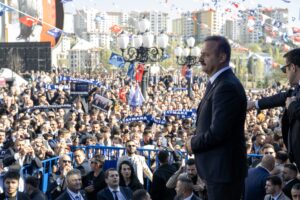 ANAHTAR PARTİ 100 BİN ÜYE BARAJINI AŞTI