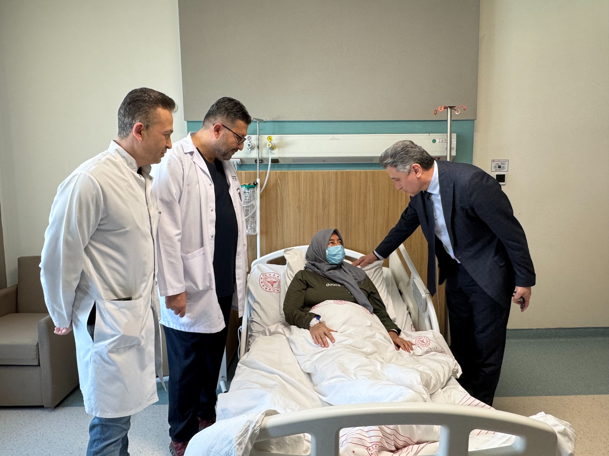 GAZİANTEP ŞEHİR HASTANESİ KADAVRADAN İLK BÖBREK NAKLİ