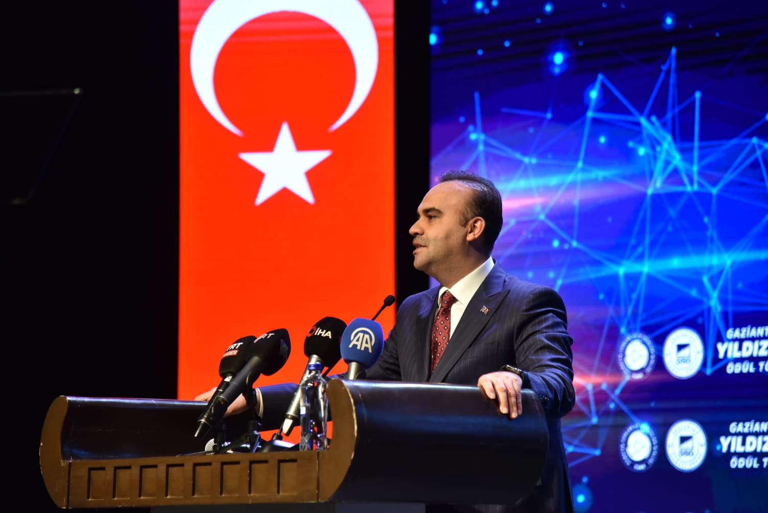 GSO GAZİANTEP’İN YILDIZLARI ÖDÜL TÖRENİ BAKAN FATİH KACIR İLE GERÇEKLEŞTİ