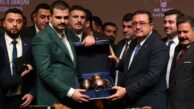 EYYÜP KADİR İNAN GAZİANTEP’TE TEŞKİLATLA BULUŞTU