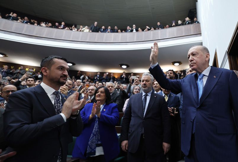 ERDOĞAN:BAYRAĞIMIZA UZANAN KİRLİ ELLERİ BULACAK, HESABINI O HAİNLERDEN MUTLAKA SORACAĞIZ