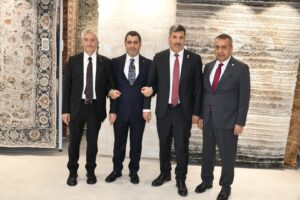 BOZGEYİK:GAZİANTEP, ANADOLU’NUN SANAYİLEŞMESİNE ÖRNEK OLUYOR