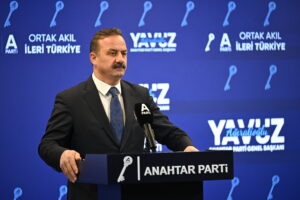 AĞIRALİOĞLU :SSK VE BAĞ-KUR EMEKLİSİNE REVA GÖRÜLEN %12,19, MEMUR VE EMEKLİSİNE VERİLEN %18,60 ARTIŞ ZAM DEĞİLDİR