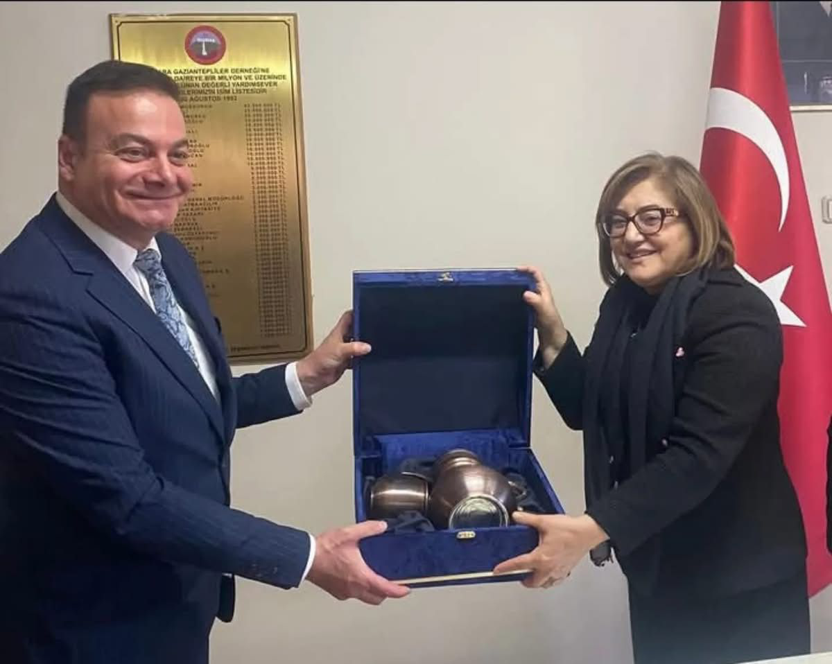 FATMA ŞAHİN ANKARA GAZİANTEPLİLER DERNEĞİ’Nİ ZİYARET ETTİ