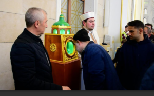 KADİR GECESİNDE ŞAHİNBEY MİLLET CAMİ DOLDU TAŞTI