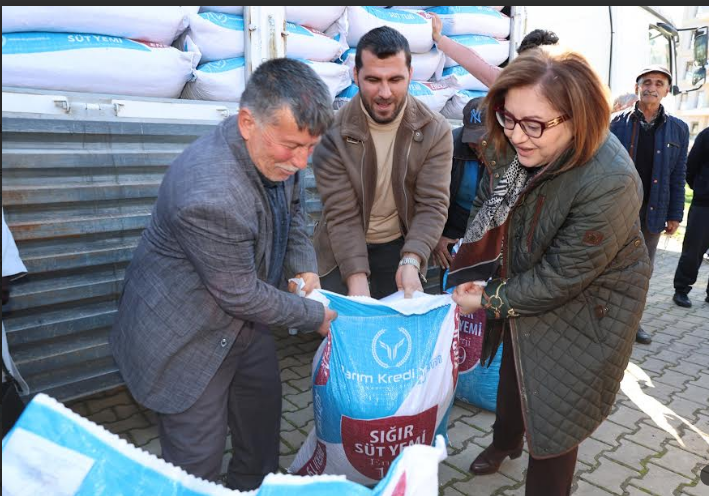 GAZİANTEP BÜYÜKŞEHİRDEN 1 MİLYON KİLO YEM DESTEĞİ