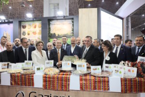 GAZİANTEP’İN TESCİLLİ LEZZETLERİ GAPTARIM’DA SAHNEYE ÇIKTI