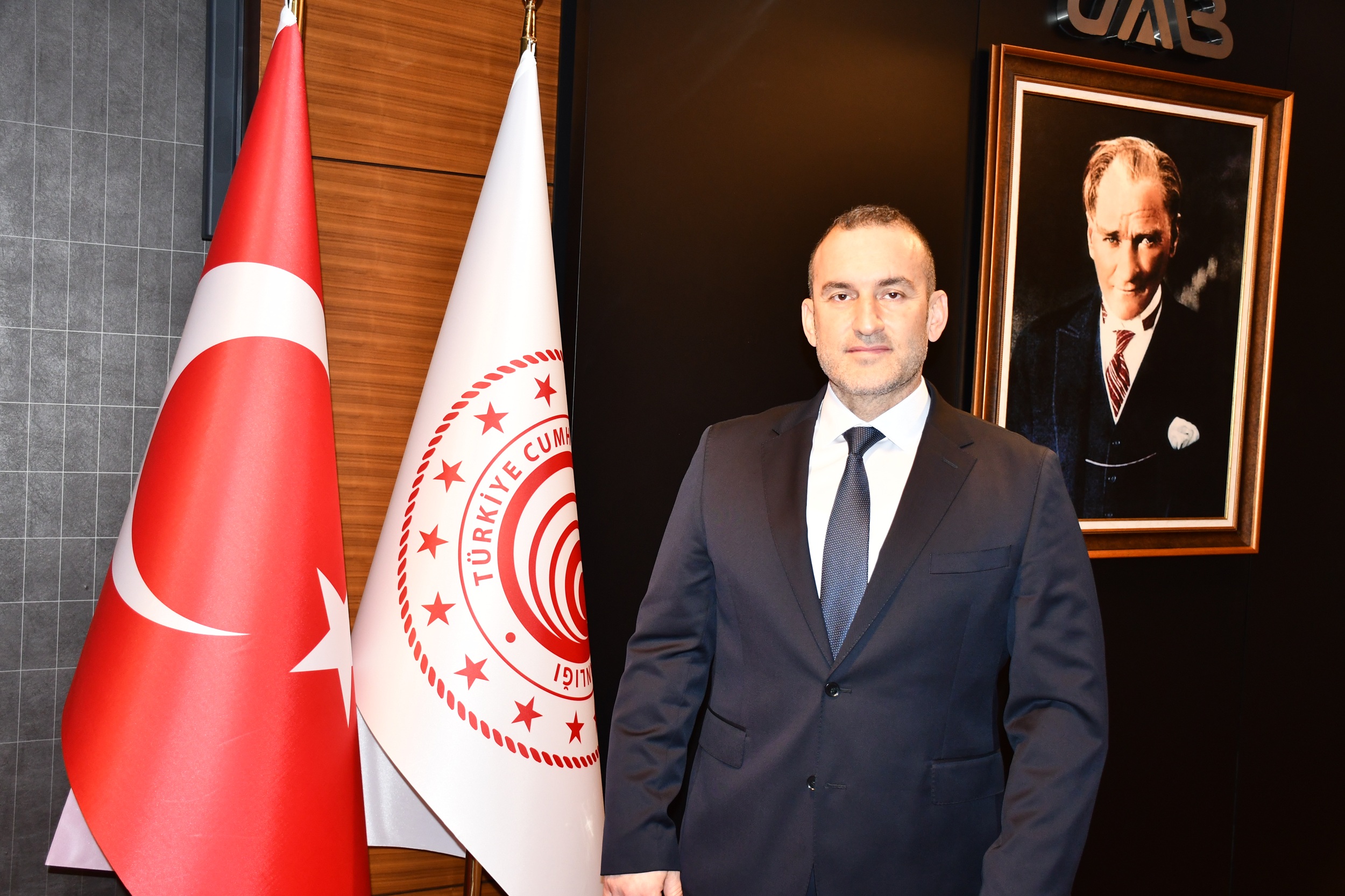 KURU MEYVE İHRACATÇILARI “MURAT BAKIR” DEDİ