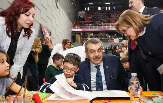 GAZİANTEP’TEN  BAKAN TEKİN’E HEMŞERİLİK PAYE VE BERATI(Video Haber)