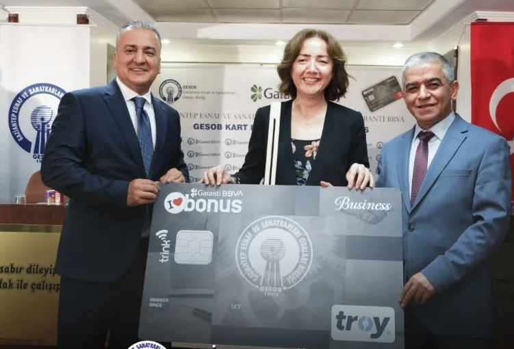 ÖZCAN’DAN ESNAFA 400 MİLYON TL’LİK DESTEK