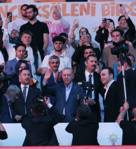 CUMHURBAŞKANI ERDOĞAN :GENÇLER GÜÇLÜYSE MİLLET DE DEVLET DE GÜÇLÜDÜR