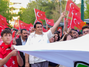 ŞEHİTKAMİL’DE 19 MAYIS COŞKUSU SOKAKLARA TAŞTI