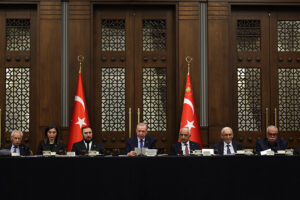 CUMHURBAŞKANI ERDOĞAN: EHLİBEYT’E DUYULAN HÜRMET VE BAĞLILIK BU MİLLETİN ÖZÜDÜR, MAYASIDIR(Video Haber)
