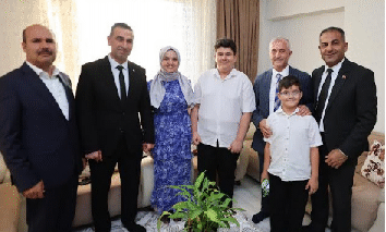 ŞAHİNBEY BAŞARIYI ÖDÜLLENDİRİYOR(Video Haber)