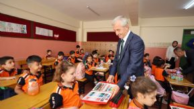 ŞAHİNBEY BELEDİYESİ’NDEN ÖĞRENCİLERE EĞİTİM YILI HEDİYESİ