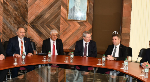 HALICILAR FRANSA PİYASASINI ZORLUYOR
