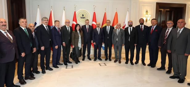 ALEVİ KURULUŞLARI İÇİŞLERİ BAKANI ÇİFTÇİ İLE BİRARAYA GELDİ