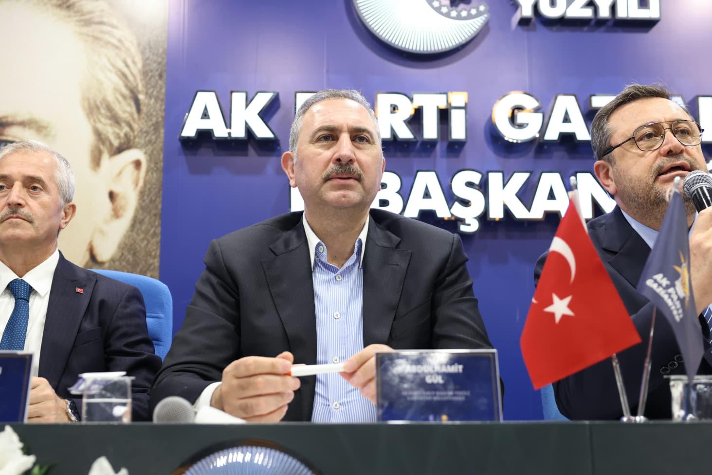 GÜL: “AK PARTİ, MİLLETİN SESİNİ SİYASETİN MERKEZİNE TAŞIYAN BİR HAREKETTİR”