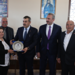 BAKAN TEKİN  ALEVİLİK BEKTAŞİLİK DERSLERİ BAŞLATIYOR